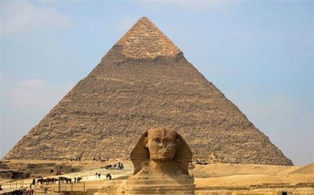 Năng lượng huyền bí trong đại kim tự tháp Giza