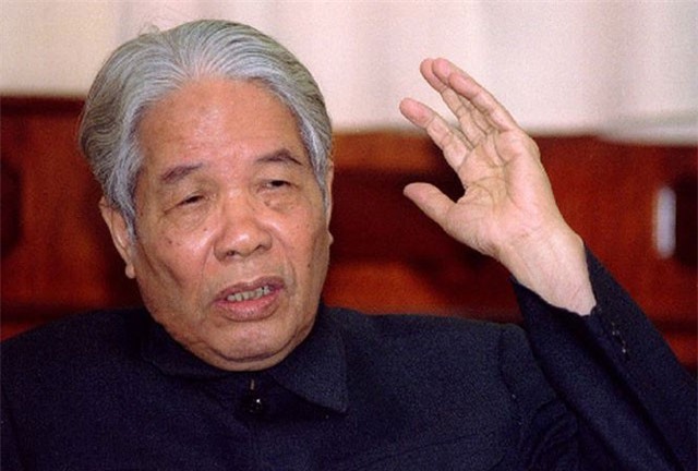 Các đoàn viếng nguyên Tổng Bí thư Đỗ Mười không mang vòng hoa