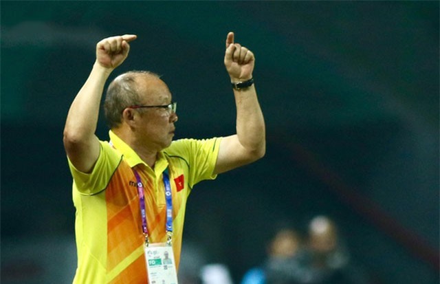 Cuộc chiến trên "ghế nóng" AFF Cup: HLV Park Hang-seo ưu thế ở điểm không ai ngờ