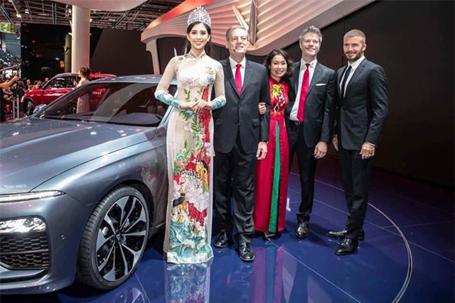 Mặc áo dài bị chê xuyên thấu lộ nội y, Hoa hậu Trần Tiểu Vy đáp trả cực khéo