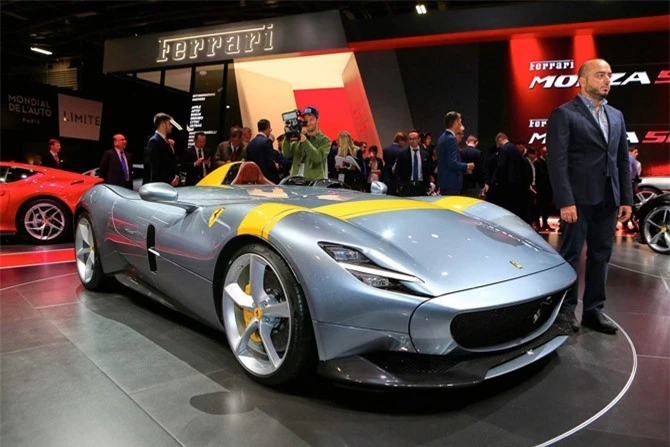 9. Ferrari Monza SP1 and SP2.