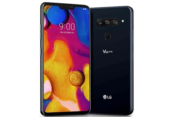 LG V40 ThinQ có 3 màu đen và xanh. Giá bán của máy là 900 USD (tương đương 20,98 triệu đồng).