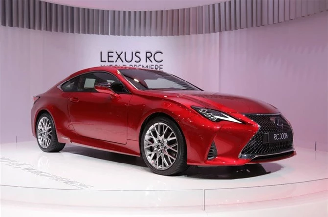 Lexus RC 300h 2019.