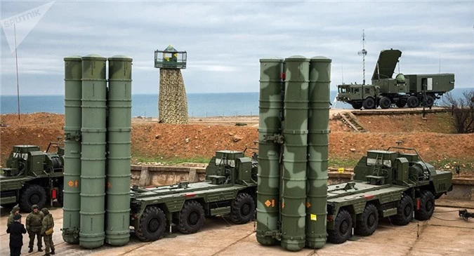 Hệ thống tên lửa S-400 của Nga.