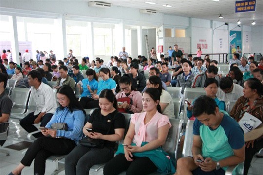 Vé tàu Tết: Vừa bán đã khan