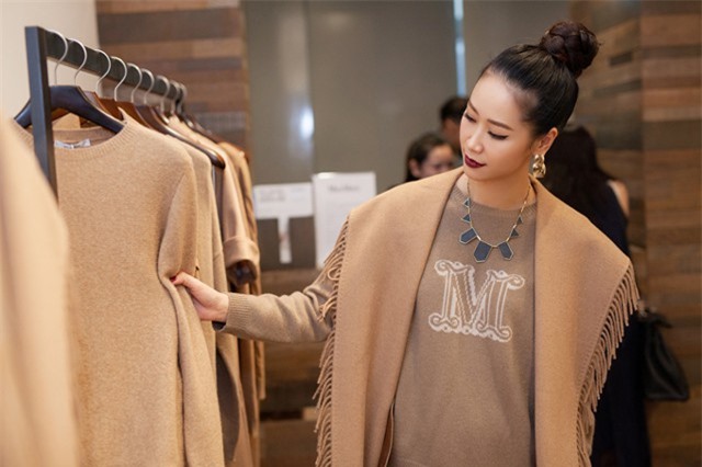 Dương Thuỳ Linh 'chơi trội' với cây đồ hiệu hơn 900 triệu đồng