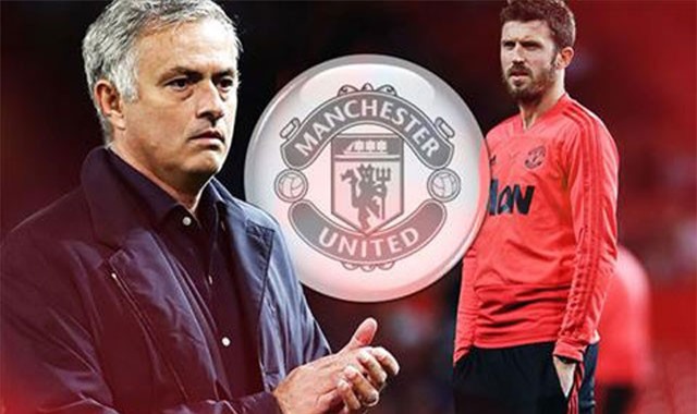 "Sốc" với cái tên Ban lãnh đạo M.U nhắm thay Mourinho