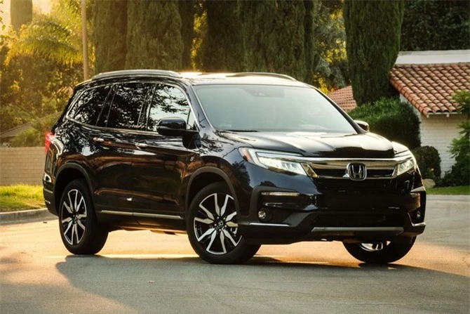 1. Honda Pilot 2019 (giá khởi điểm: 31.450 USD).