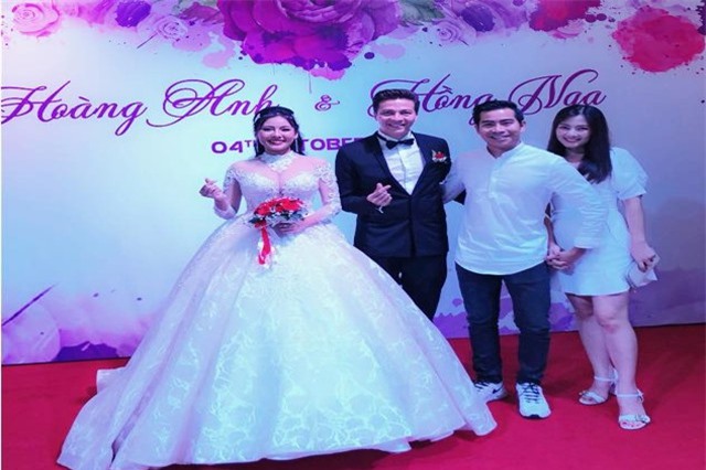 Diễn viên Hoàng Anh bí mật tổ chức đám cưới lần 2 với vợ xinh như hoa hậu