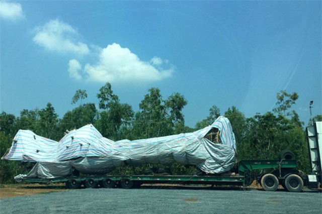 Bắt cây "quái thú" lọt nhiều trạm cảnh sát giao thông miền Trung