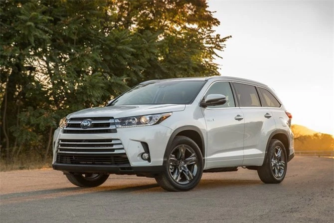 2. Toyota Highlander 2019 (giá khởi điểm: 31.330 USD).