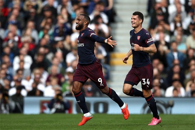 Clip: Lacazette-Aubamayeng cùng lập cú đúp, Arsenal thắng ‘hủy diệt’