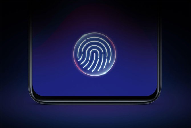 Clip: Trên tay smartphone cảm biến vân tay trong màn hình, chip S660, RAM 6 GB, giá 10,99 triệu