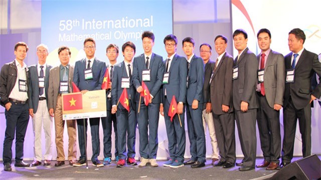 Tăng tiền thưởng 50 lần mức lương cơ sở cho HSSV đoạt Huy chương Vàng thế giới