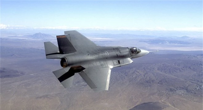 “Dồn dập” F-35 đổ về Trung Đông, Mỹ quyết “chơi rắn” S-300 của Nga - ảnh 1