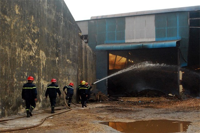 Cháy kho, kiện ngân hàng đòi bồi thường hơn 117 tỉ đồng