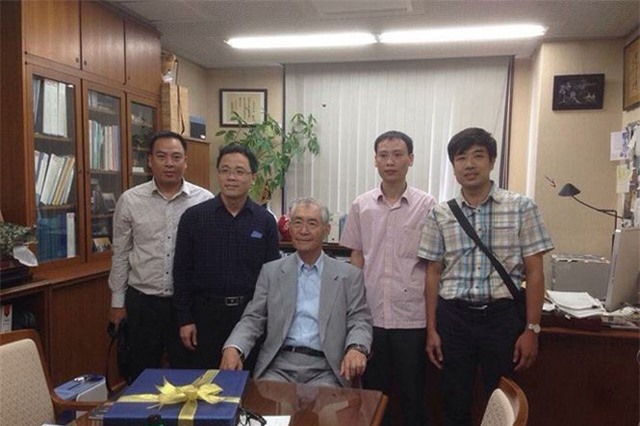 Hai học trò Việt của GS Nhật đoạt giải Nobel Y học 2018