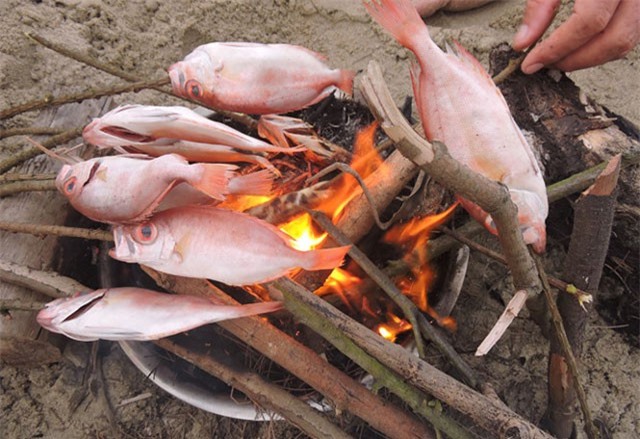 Mặn mà cá bã trầu nướng xứ Quảng