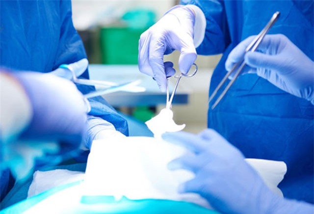 2 ca tử vong do phẫu thuật nâng mông kiểu Brazil