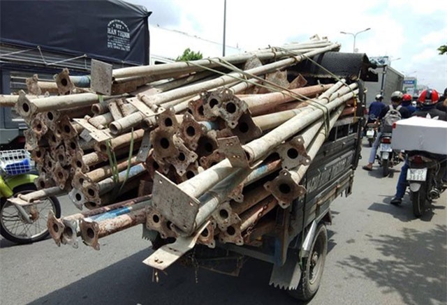 Chở hàng kiểu "giết người" ở TP HCM