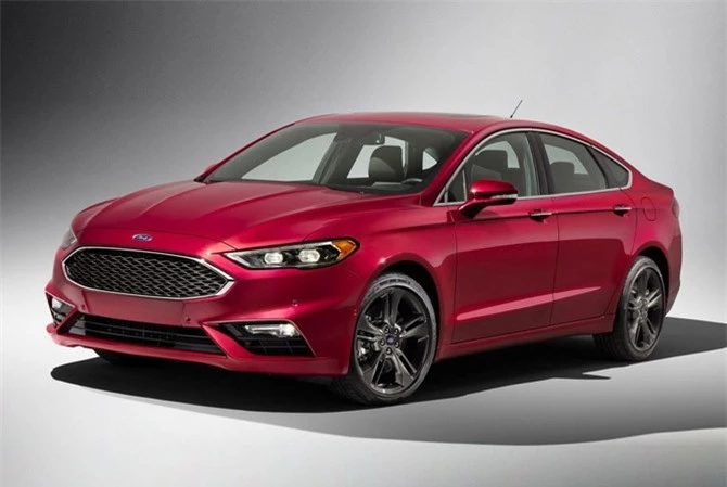 8. Ford Fusion (doanh số: 15.878 chiếc).