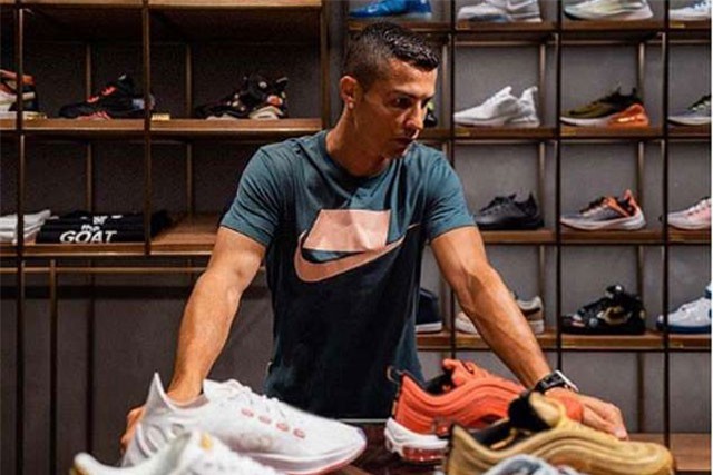 CR7 có thể mất hợp đồng 1 tỷ đô với hãng giày Nike