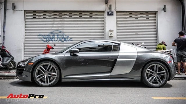 Audi R8 V10 số sàn - Siêu xe độc nhất Việt Nam và khó có chiếc thứ 2 - Ảnh 10.