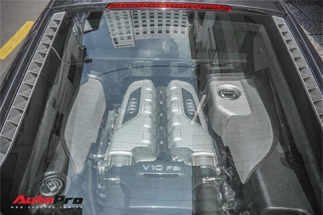 Audi R8 V10 số sàn - Siêu xe độc nhất Việt Nam và khó có chiếc thứ 2 - Ảnh 15.