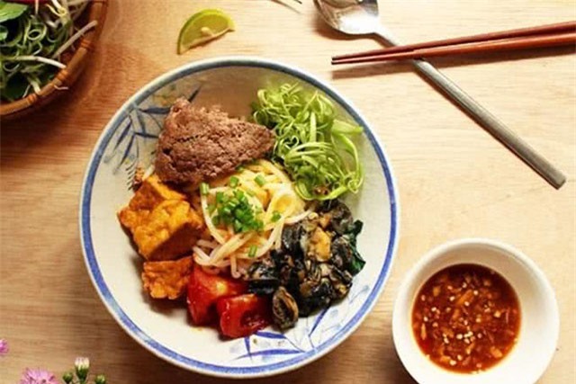 &quot;&#x110;i&#x1EC3;m m&#x1EB7;t&quot; qu&#xE1;n &#x103;n chu&#x1EA9;n v&#x1ECB; B&#x1EAF;c gi&#x1EEF;a S&#xE0;i G&#xF2;n