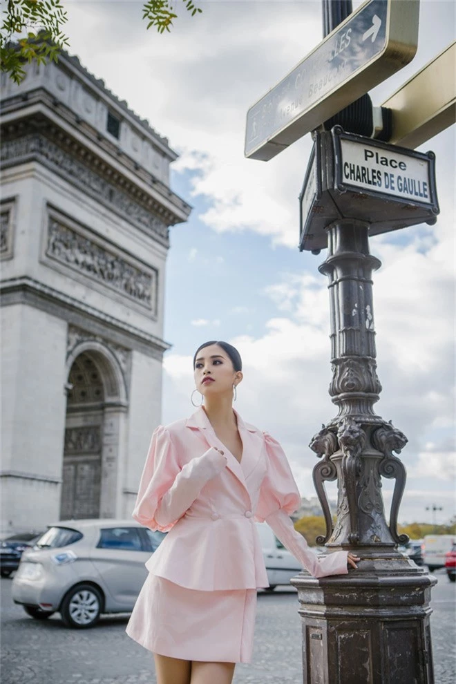 Hoa hậu Tiểu Vy gây dậy sóng MXH với thần thái đầy sắc sảo và thu hút trong bộ ảnh chụp tại Pháp - Ảnh 9.