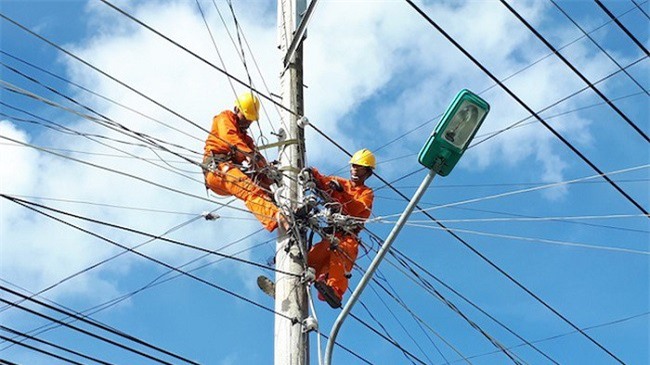 TP.HCM: Khuyến khích người dân làm hệ thống năng lượng mặt trời áp mái                  làm