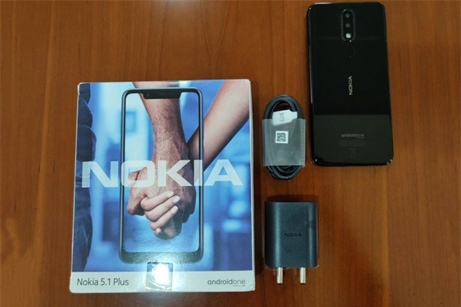 Clip: Mở hộp Nokia 5.1 Plus sắp bán ra tại Việt Nam