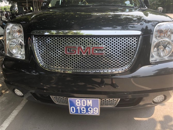 Siêu xe của doanh nghiệp mang biển 80M xuất hiện ở Quảng Ninh?