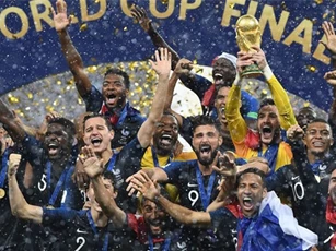 Pogba: Tôi không xứng đáng giành Quả bóng Vàng