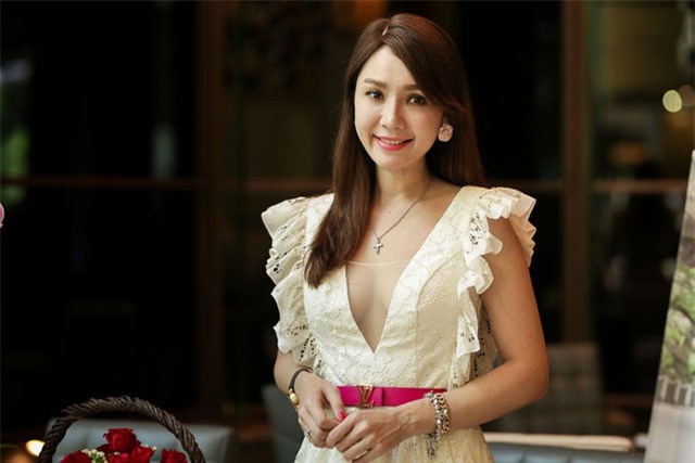 Mỹ nhân Việt nói dối suốt 18 năm và cuộc sống bế tắc ở Đài Loan