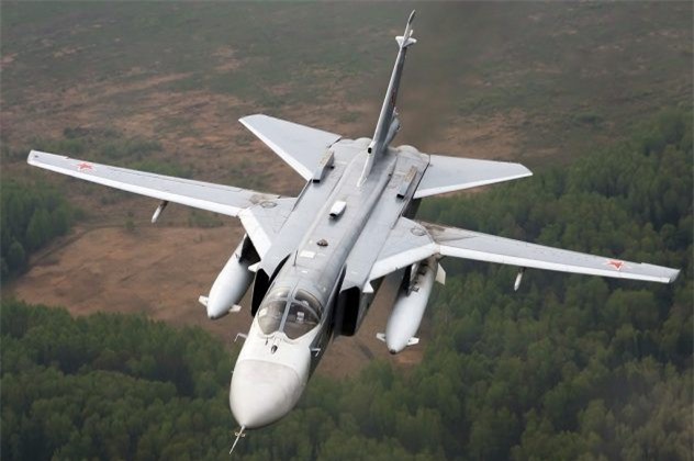 Nga: 10 chiếc Su-24 đồng loạt vô hiệu hóa tổng hành dinh kẻ thù