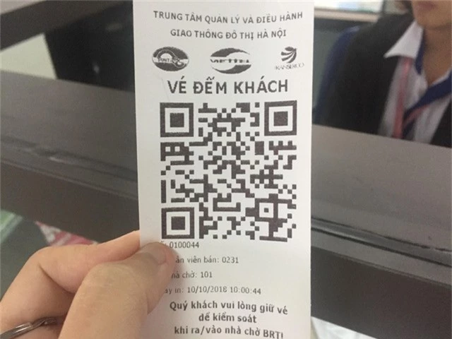 Hà Nội chính thức sử dụng vé điện tử tại xe bus nhanh BRT - Ảnh 3.