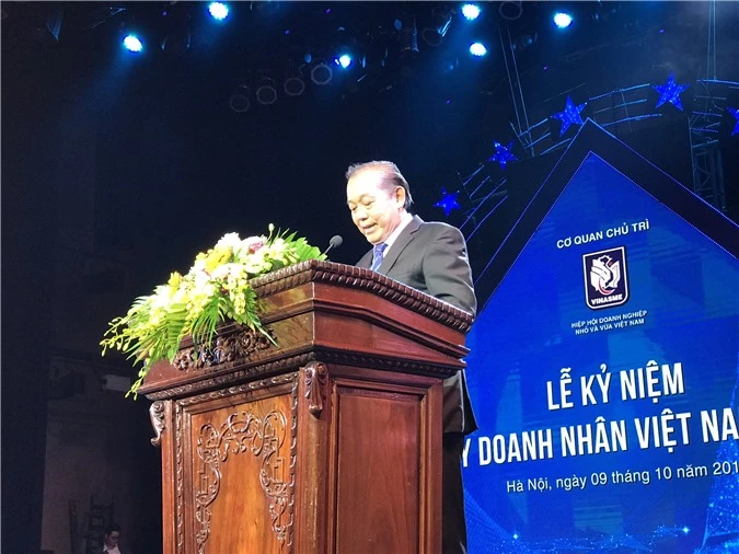 Phó Thủ tướng Trương Hòa Bình phát biểu tại Lễ kỷ niệm Ngày Doanh nhân Việt Nam, do VINASME tổ chức. Ảnh: Ánh Tuyết