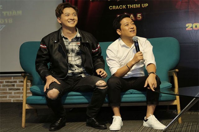 Lấy Nhã Phương, Trường Giang ra đường không xu dính túi vì lý do này