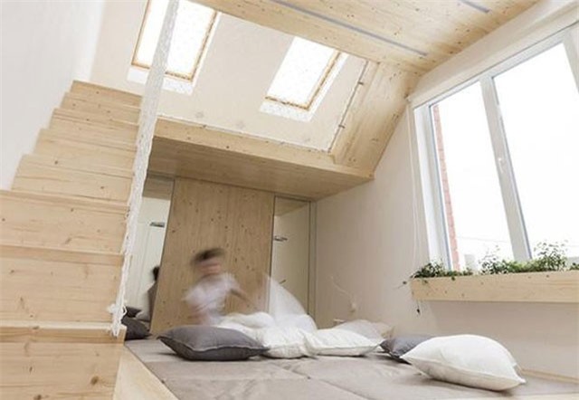 Nhà gỗ 'tí hon' nhưng đầy đủ tiện nghi cho 5 người ở