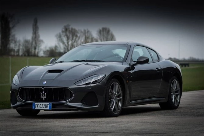 10. Maserati GranTurismo MC 2018 (giá: 150.220 USD).