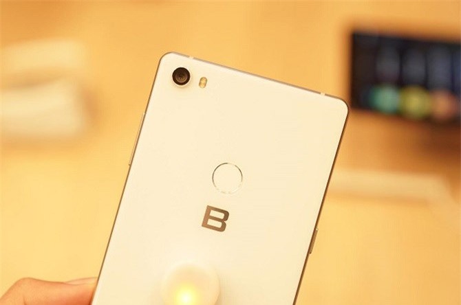 Camera của Bphone 3 có ưu điểm gì đặc biệt?