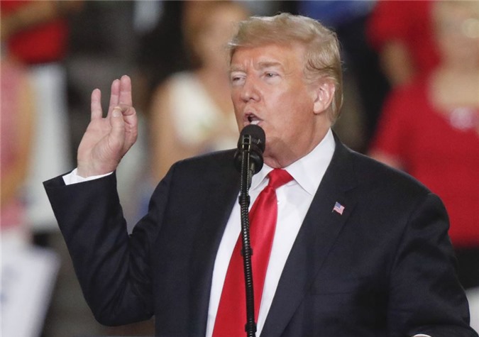 Hàn Quốc tính chuyện dỡ lệnh trừng phạt Triều Tiên, Tổng thống Trump lập tức lên tiếng 