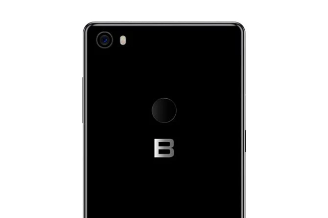 Camera sau của Bphone 3.