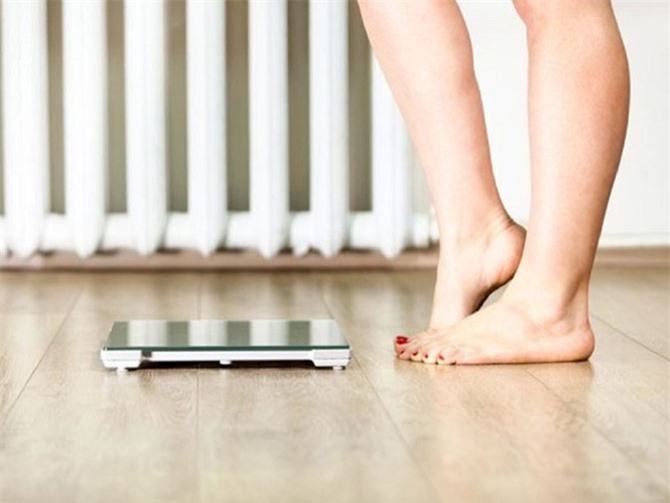 Bị đau lưng kèm theo 5 triệu chứng này thì phải đến bệnh viện ngay