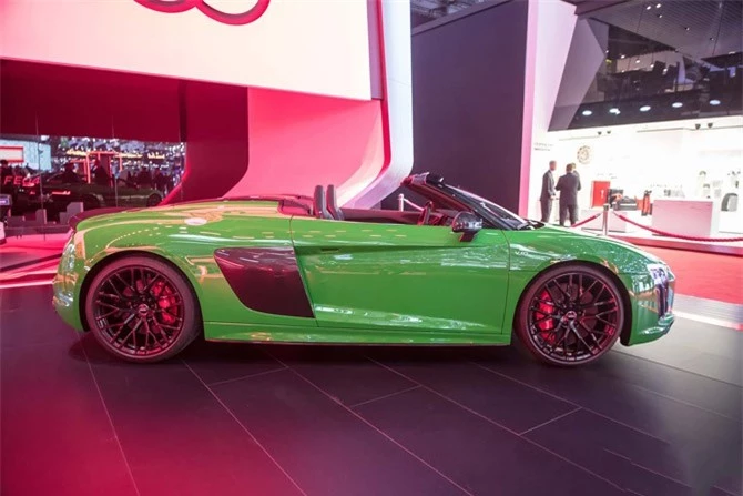 4. Audi R8 Plus Quattro Spyder 2018 (giá: 208.100 USD).