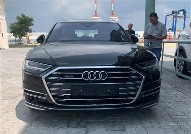 Audi A8 2019 nhap khau tu nhan gia hon 300.000 USD tai Viet Nam hinh anh 1