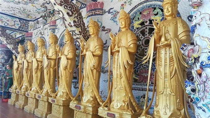 Chuyện về ngôi chùa 've chai' giữ nhiều kỷ lục ở Đà Lạt - ảnh 13