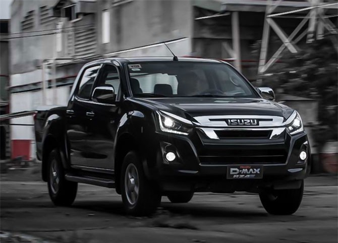 Isuzu D-Max 2018 - 'xe ngựa' động cơ nhỏ, công suất lớn
