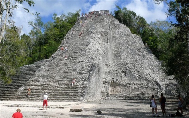 Những căn cứ bí mật trong thành phố của người Maya cổ đại mà ít người biết đến - Ảnh 3.